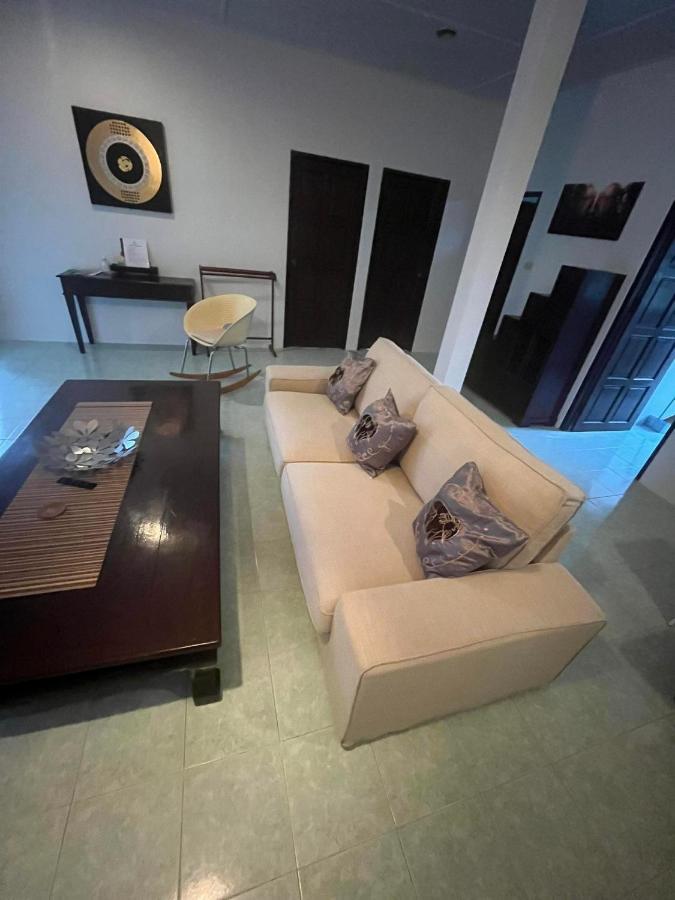 코타오 Baan Sawainam B&B 외부 사진