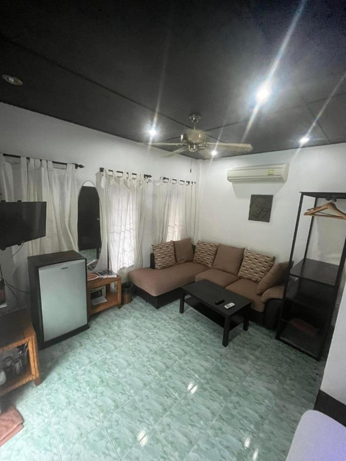 코타오 Baan Sawainam B&B 외부 사진